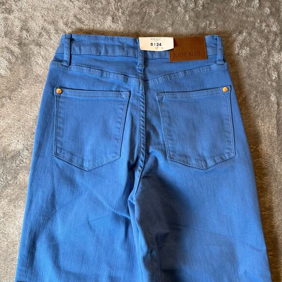 Judy Blue High Waist Tummy Control Wide Crop Pants Size 0 / 24 Sky Blue New - Picture 5 of 6